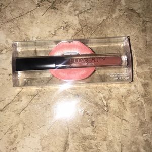 Huda beauty liquid lipstick